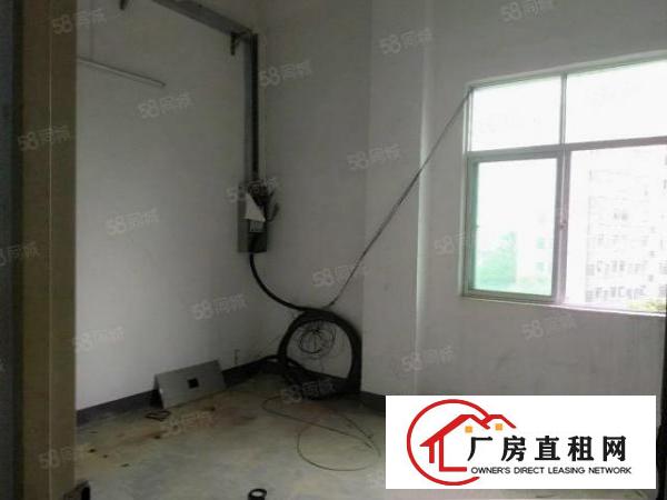  凤岗新出四楼1700平原房东标准厂房特别适合CNC等行业