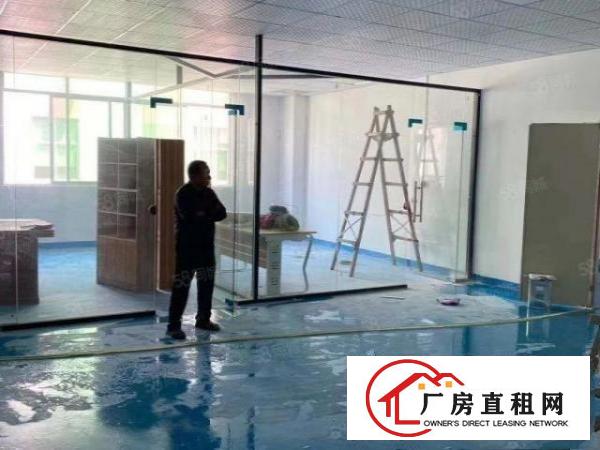  凤岗新出豪华装修厂房出租，直接拎包入驻，价格便宜，成熟工业区