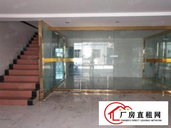  凤岗工业园空出7米高一楼2600带牛角装修降价出租