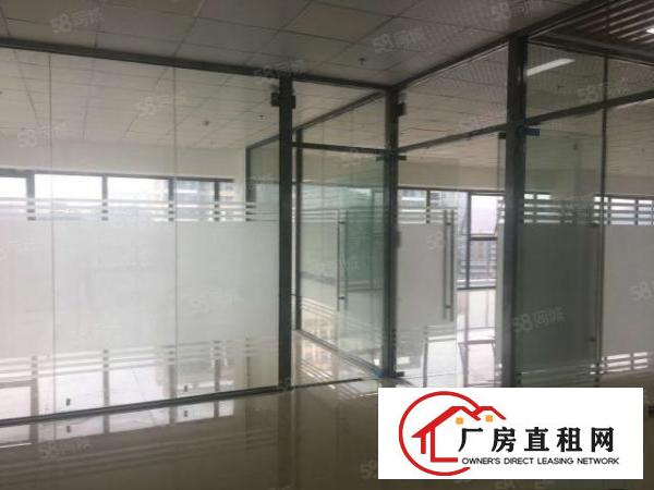  凤岗标准厂房楼上现成装修水电齐全680平起租