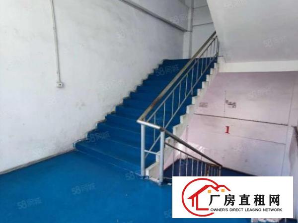  凤岗.紧邻深圳地区工业园内楼上1950平方位置好