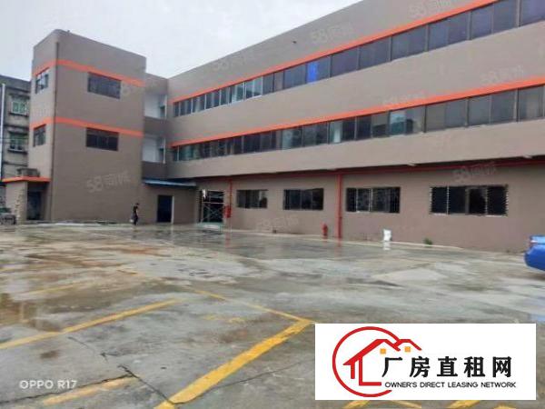  凤岗官井头楼上2000平带豪华装修厂房出租，水电齐全，可分租