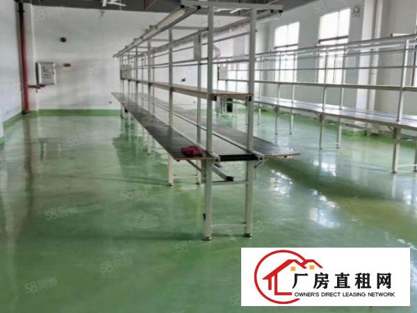  凤岗雁田新出楼上精装修厂房700平方出租紧挨深圳地区