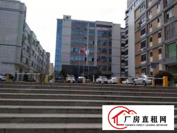  凤岗五联碧湖大道边上560平带现成行车厂房出租。6米高，可分