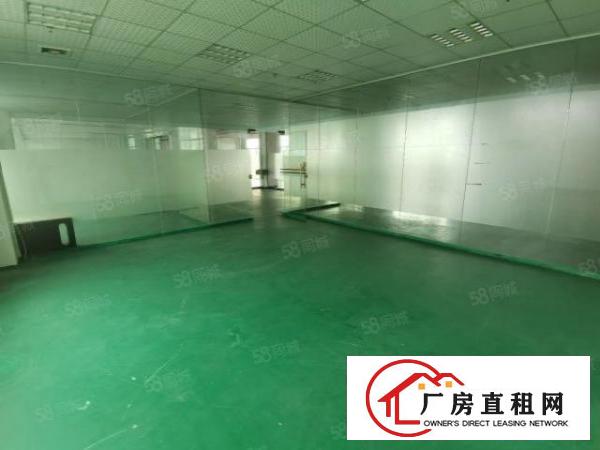  凤岗正中心新出村委小型楼上精装修3200平带办公室厂房出租