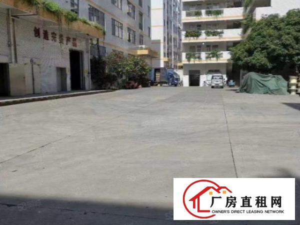  凤岗镇主干道边上新出原房东独院厂房16000平方，现成装修