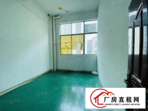  原房东凤岗雁田楼上现成装修地坪漆电子厂房出租1500平