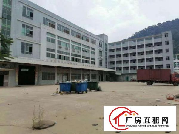  凤岗东深二线边8000平独院厂房出租。空地大，精装修，可分租