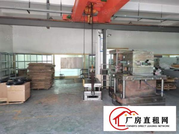  凤岗南山工业城附近新空出一楼1800平方高度5.5米工业用地