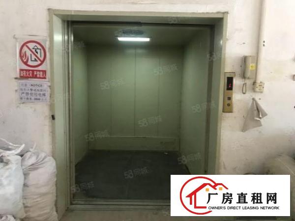  凤岗镇.雁田新出8000独门独院厂房可分租人气旺好招工配电大