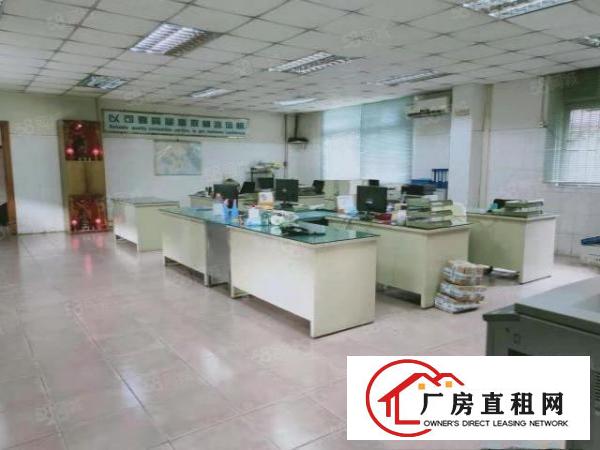  凤岗电商厂房出租单层3000平标配3吨货梯2台高速出口附近