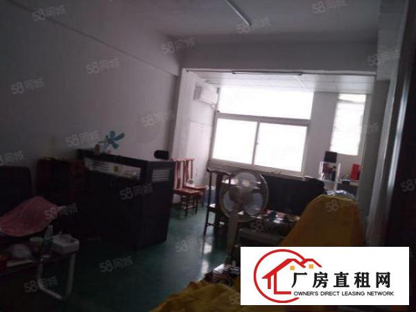  凤岗雁田南山工业区新出三楼350平带办公室装修厂房出租地坪漆