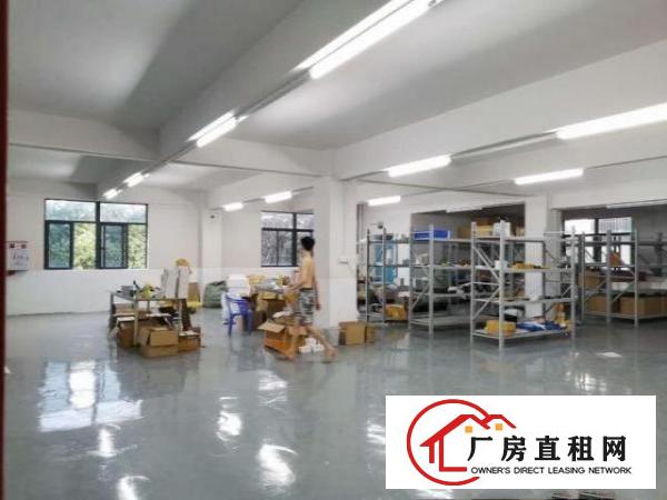  现成办公室，装修保留，即租即用