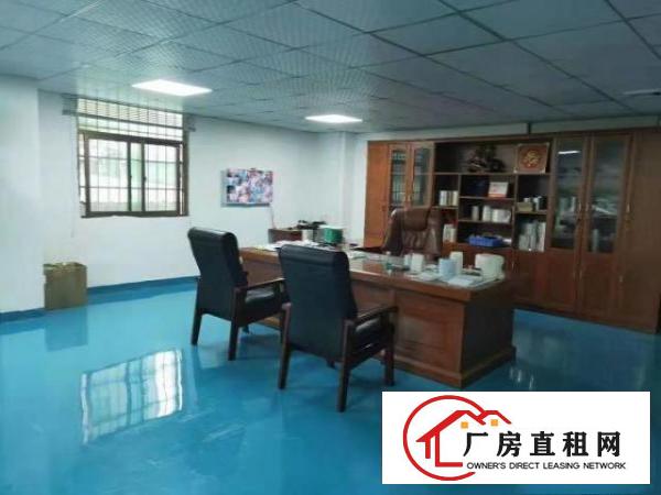  东莞清溪镇清溪城区800平方厂房出租，独立办公区，现成装修