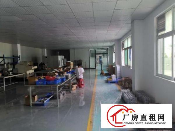  原房东二楼一整层2000平，实际面积出租，带豪华装修。