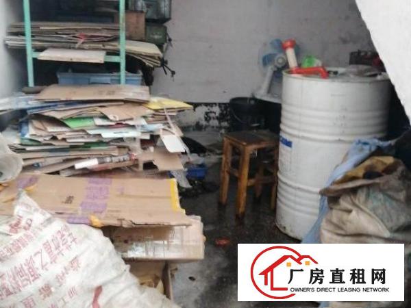  面积290平，适合小加工企业，水电齐全