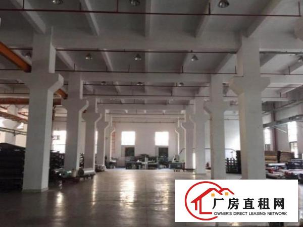  谢坑标准厂房三楼890平方出租，形象好有电梯