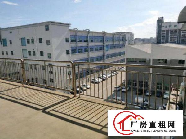  清溪镇中心新出楼上豪华装修4000方，无转让费，拎包生产