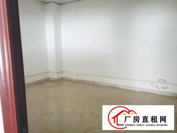  一楼250平适合物流快递仓储可进大小货柜车