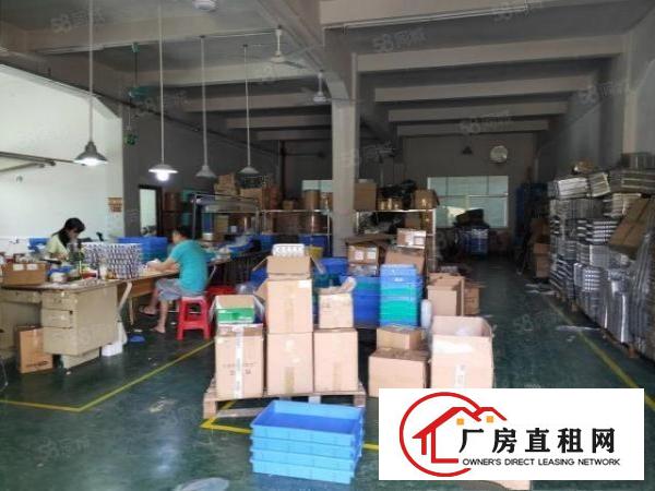  清溪镇中心新出一楼730平方，水电齐全，现成办公室洗手间