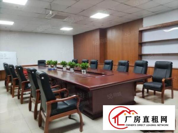  清溪银湖工业区楼上标准厂房出租2500平带办公室精装修形象好