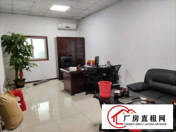  清溪银湖工业区楼上标准厂房出租2500平带办公室精装修形象好