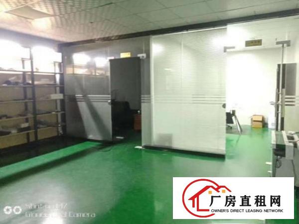  出租樟木头中心区420平方厂房现成装修时候各行各业