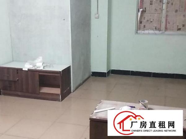  常平朗贝综合市场周边厂房，适合小型工厂