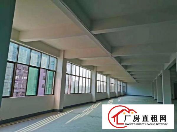  工业用地标准厂房临近高速路口