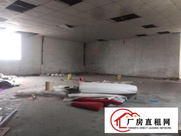  出租常平袁山贝小厂房交通方便，水电齐全，价格优惠，急租！