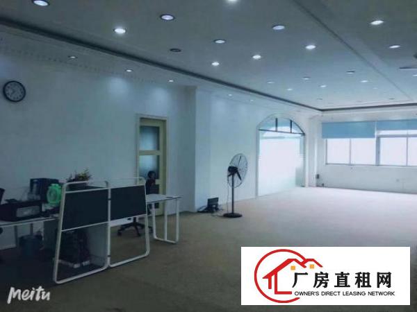  出租常平天鹅湖500平方厂房，位置好，水电齐全，拎包入驻