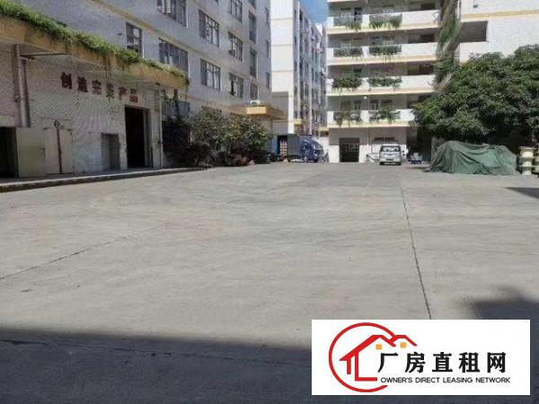  临深楼上无尘车间1150方，带办公室，无转让费