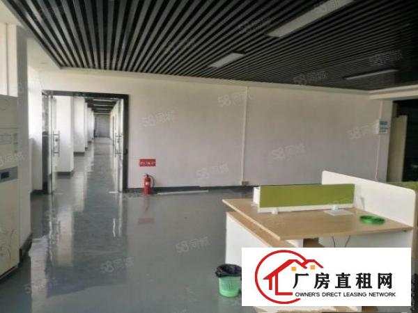  常平桥沥九米高工业钢构厂房出租可分租有装修