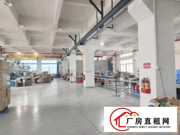  常平镇新出一楼6.5米高带牛角行车工业厂房，现成精装办公室。