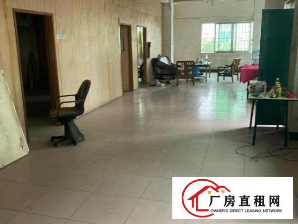  路边独栋，停车方便，可做小型加工厂、培训机构、办公室