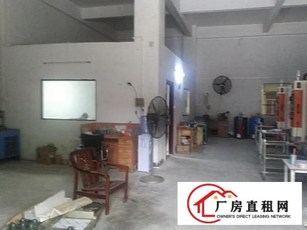  可利用的空间非常大，可以搭办公室。