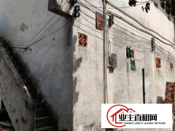  2000门口大路运输便利价格超低面积大利用空间大