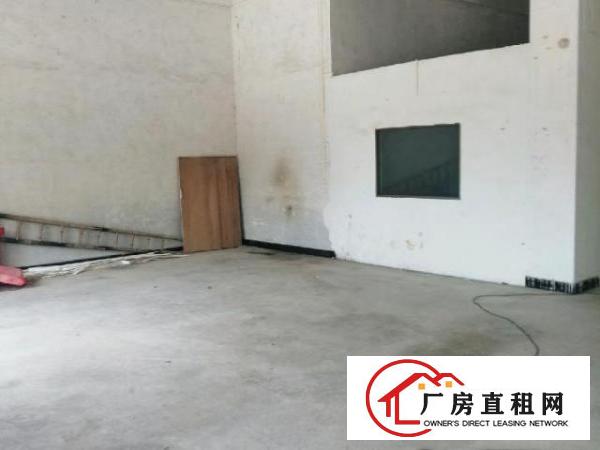  交通方便，内部空间大