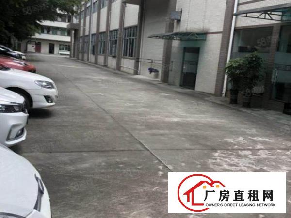  横沥镇西城工业区一楼厂房出租，有现成水电线路及装修办公室