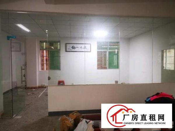  水电齐全装修完好出入方便