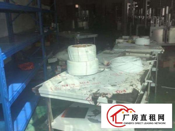  寮步1楼700平厂房出租，交通便利