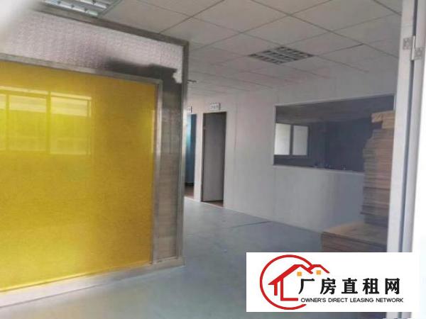  出租寮步镇汽车东站百业五金城附近1000平厂房带现成装修