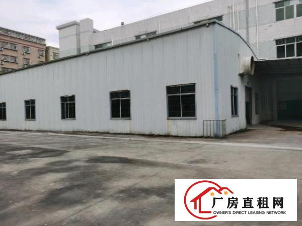  厂房位于东莞寮步镇华南城，厂房地段好空地大