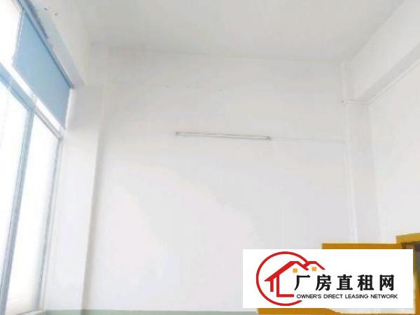  寮步松山湖旁小厂房加工厂电商整层可注册带三相电