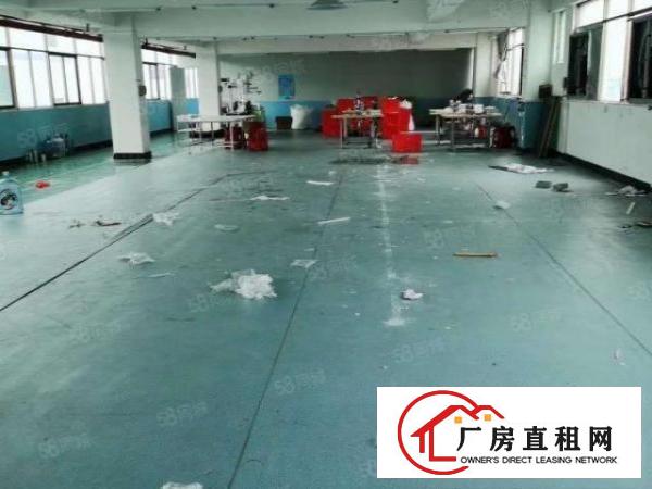  寮步上屯工业区新出标准厂房带办公室750平出租，地段好