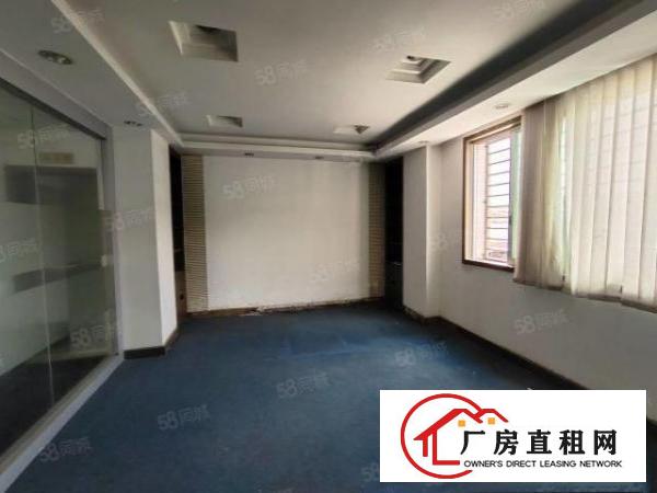  东莞汽车东站旁新出二楼1000平方，有6间办公室，配2吨货梯