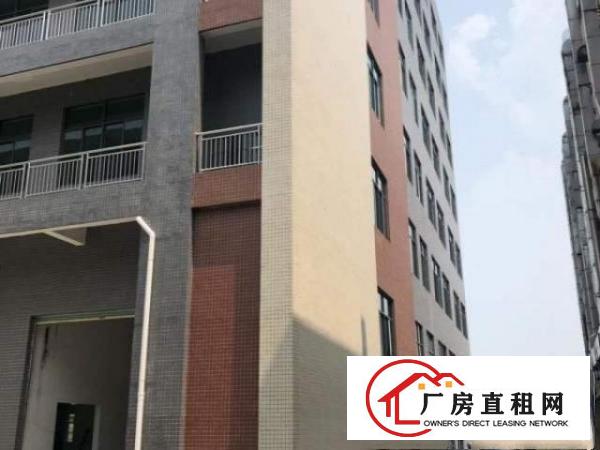  标准厂房共六层，靠东部快速一公里