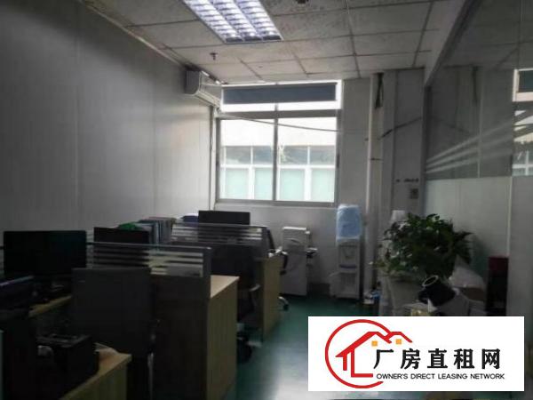  石排庙边王新出楼上带无尘车间810平厂房，实际面积出租