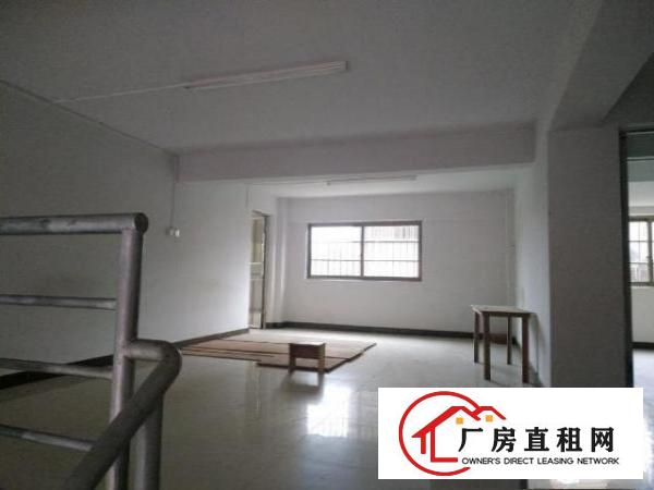  房东直租（双门面）：小工厂（仓储）270平方石排水贝邓屋