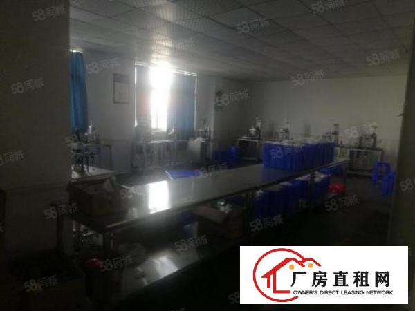  石排标准厂房楼上700方租15元，现成的无尘车间，办公室装修
